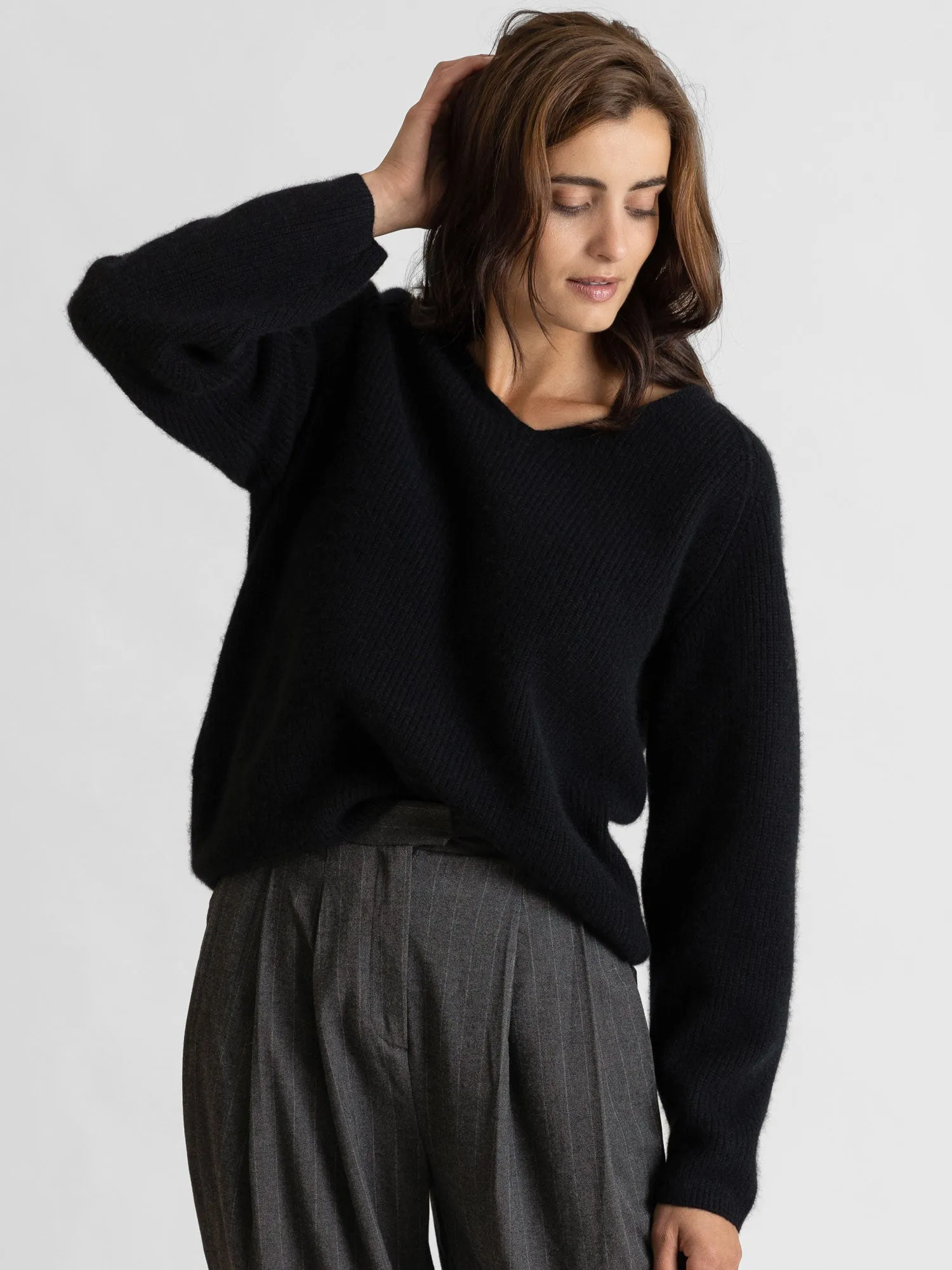 Cashmere sweater "Maya" - black