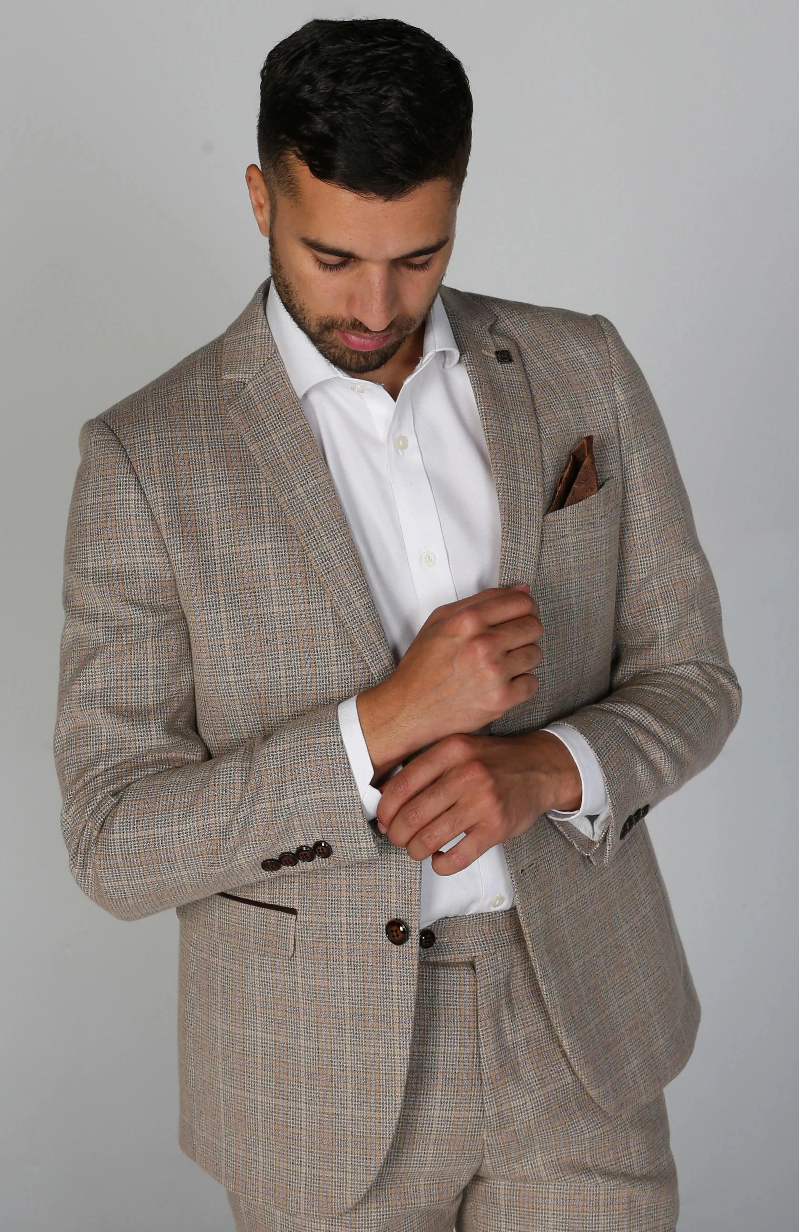 Holland Beige Men's Three Piece Suit