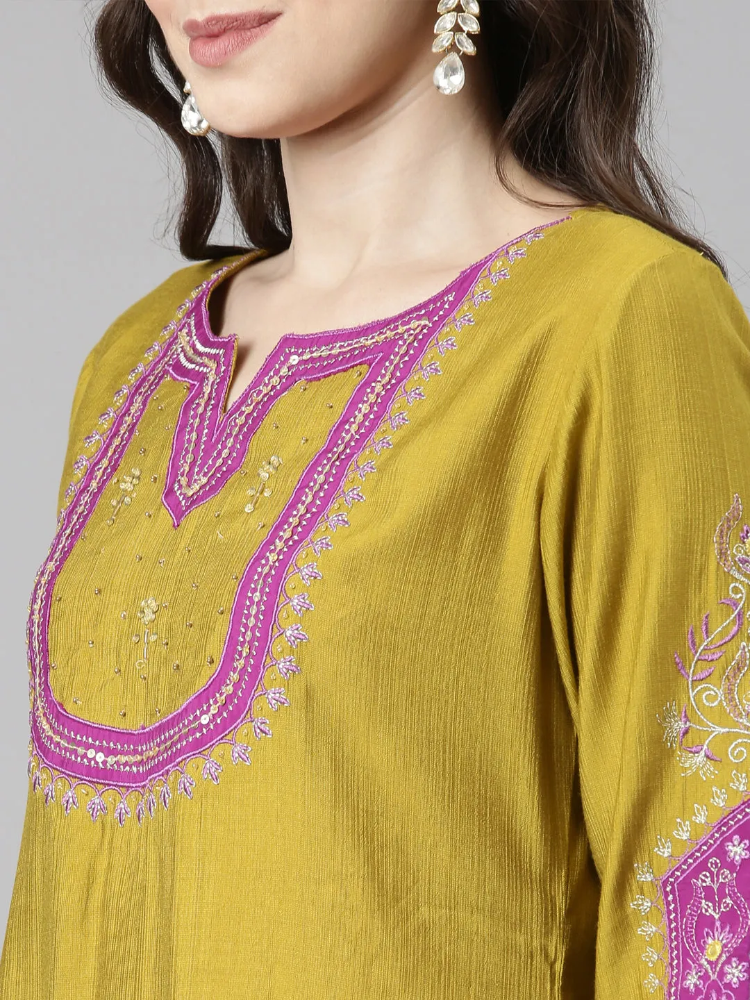 Neerus Green Casual Solid Straight Kurta and Trousers With Dupatta