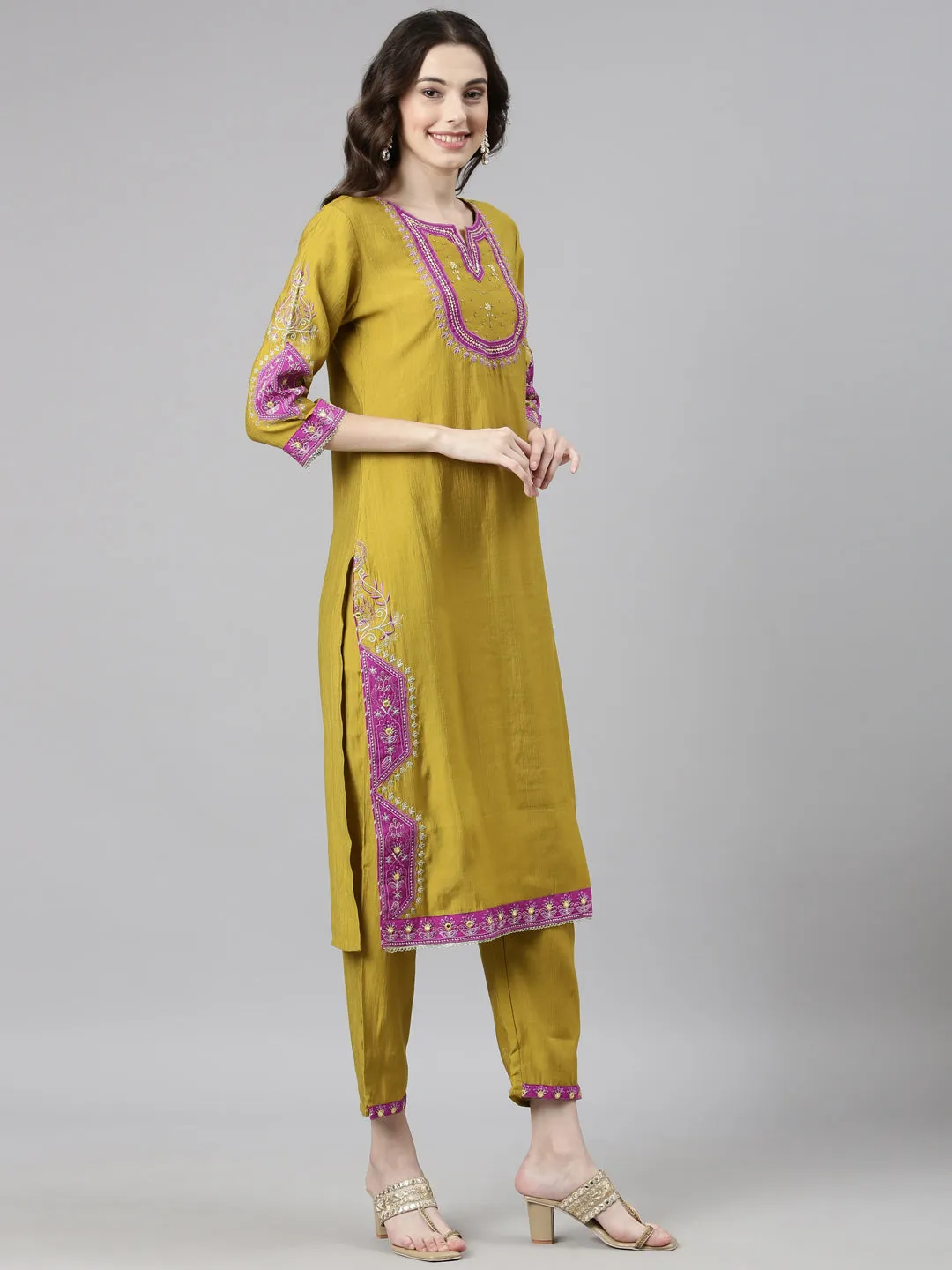 Neerus Green Casual Solid Straight Kurta and Trousers With Dupatta