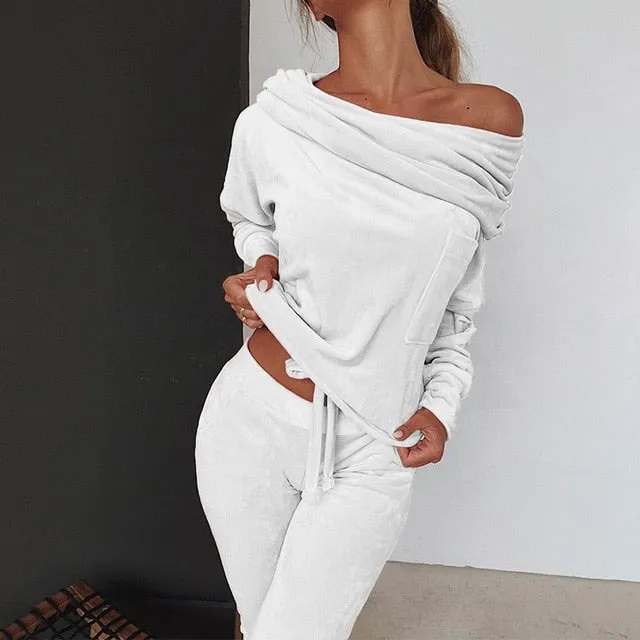 Off shoulder Velvet Women's lounge wear tracksuit