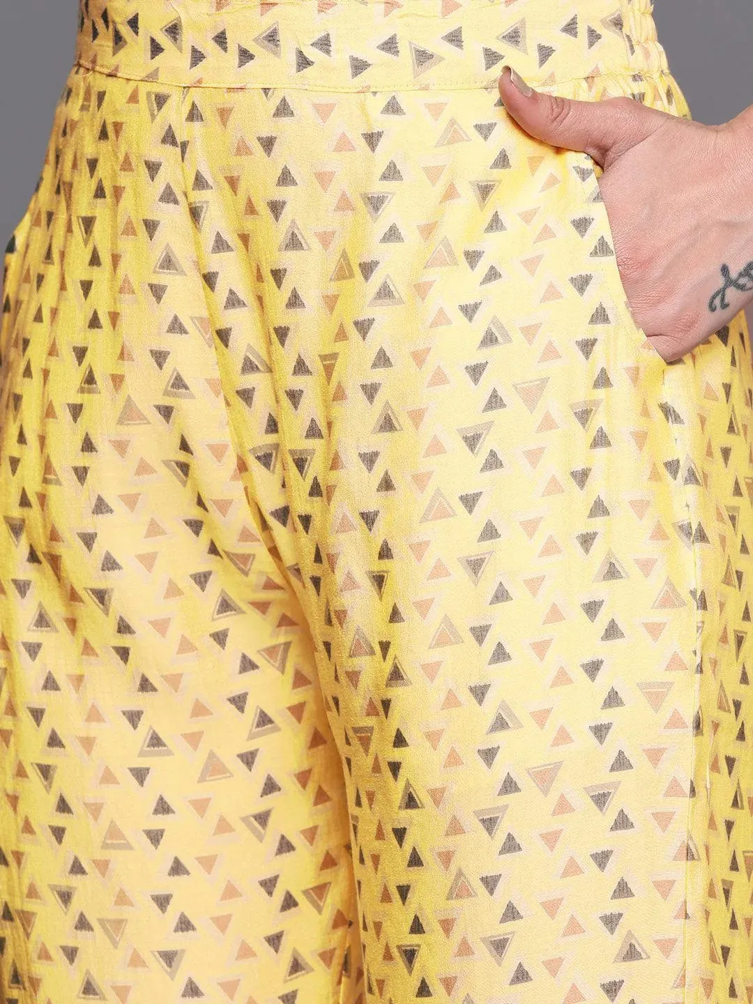 Yellow Printed Silk Blend Straight Kurta With Trousers